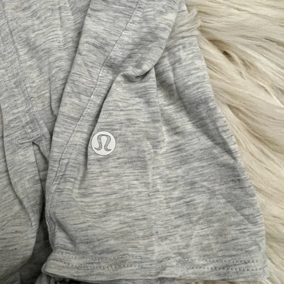 Lululemon Time to Restore Tank size 2 - Picture 2 of 2